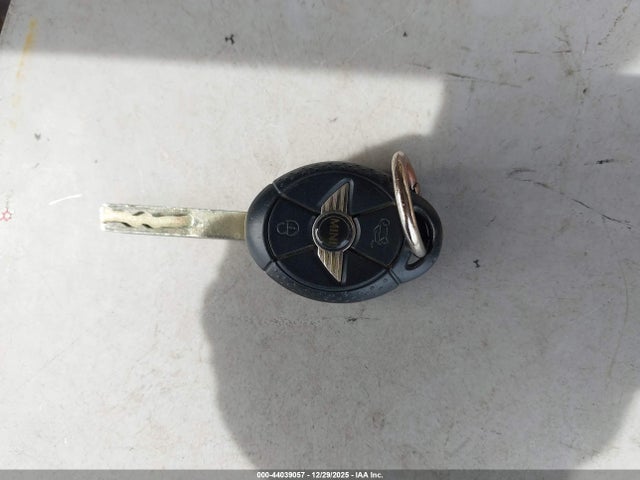 2005 MINI COOPER S WMWRE33575TL10408 Photo 10