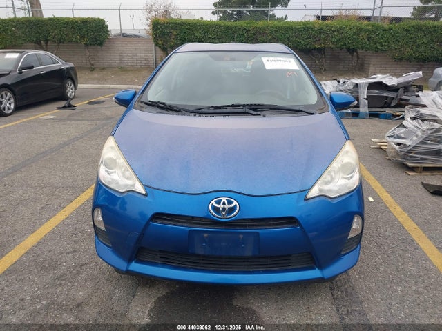 JTDKDTB39E1561112 Toyota PRIUS C