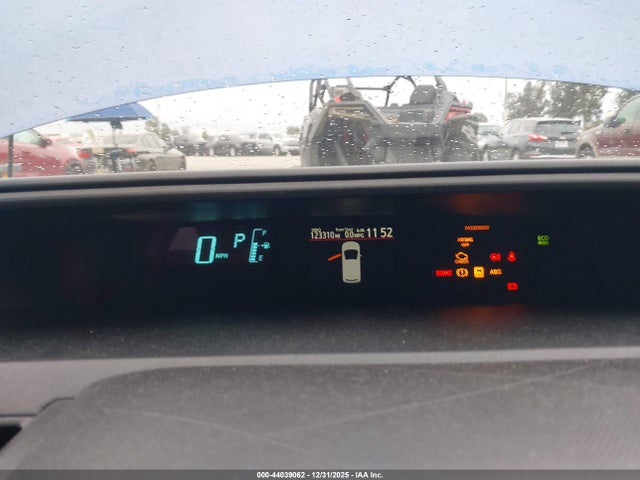 JTDKDTB39E1561112 Toyota PRIUS C