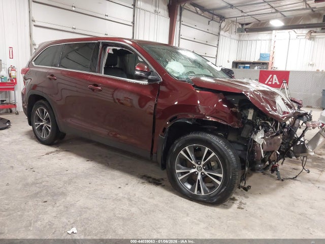 Продаж на аукціоні авто 2019 Toyota Highlander Le Plus, vin: 5TDBZRFH7KS994453, номер лоту: 44039063