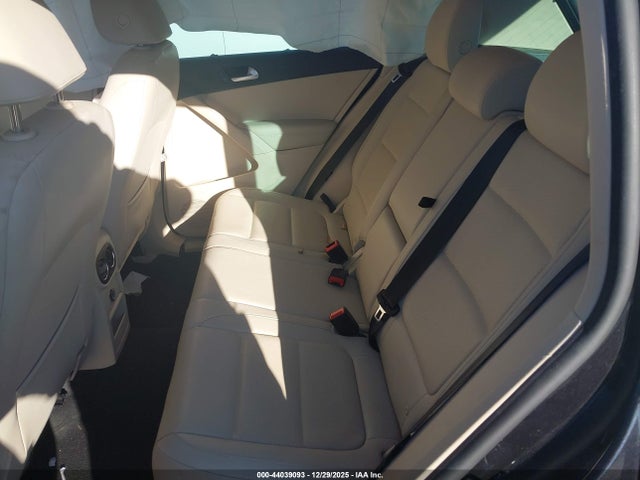 WVGAV3AX6EW624744 Volkswagen TIGUAN SE