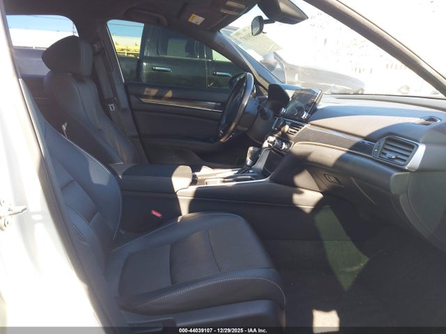 1HGCV1F36LA031565 Honda Accord Sport