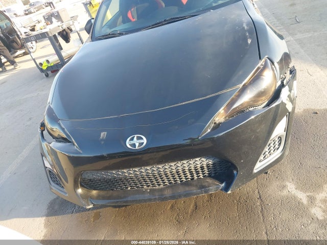 JF1ZNAA18G8709492 Scion FR-S