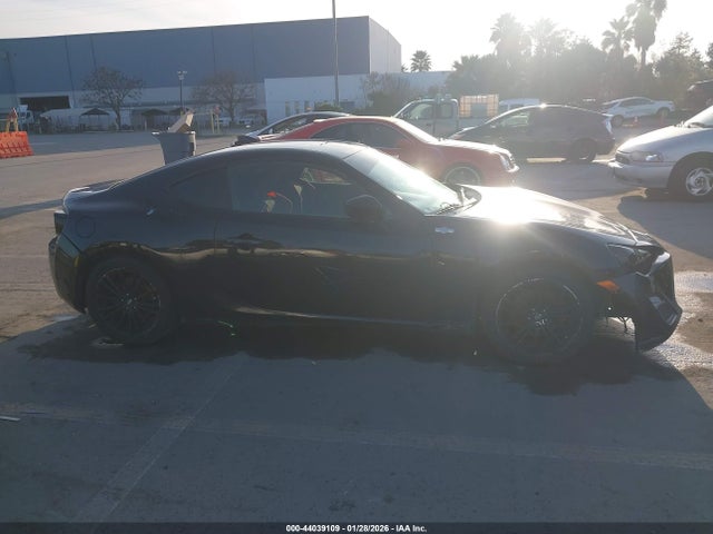 JF1ZNAA18G8709492 Scion FR-S