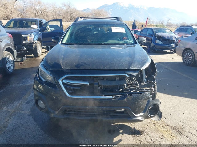 Subaru Outback 2.5i Premium 2018 4S4BSAFC8J3279767 Image 12