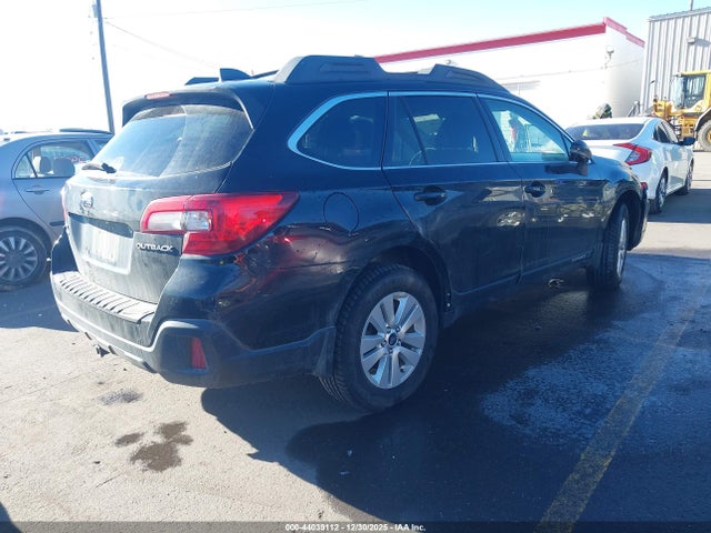 Subaru Outback 2.5i Premium 2018 4S4BSAFC8J3279767 Image 4