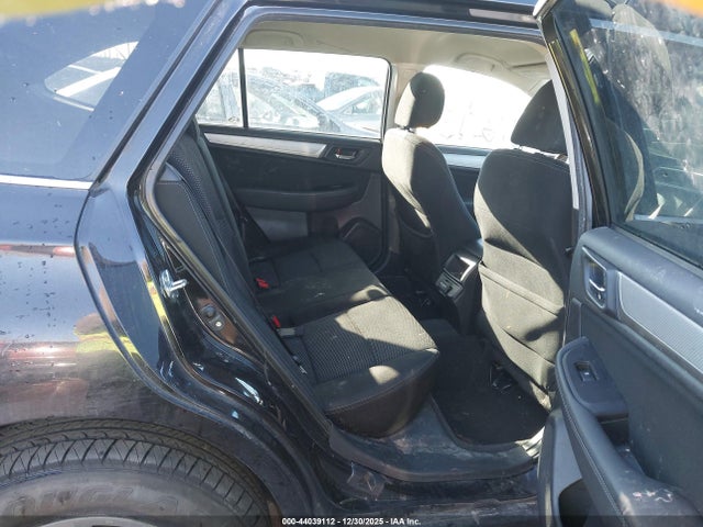Subaru Outback 2.5i Premium 2018 4S4BSAFC8J3279767 Image 8