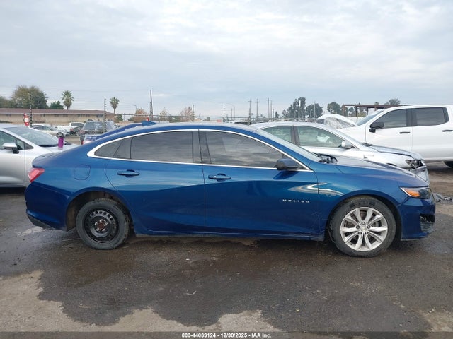 1G1ZD5ST1KF167556 Chevrolet MALIBU LT