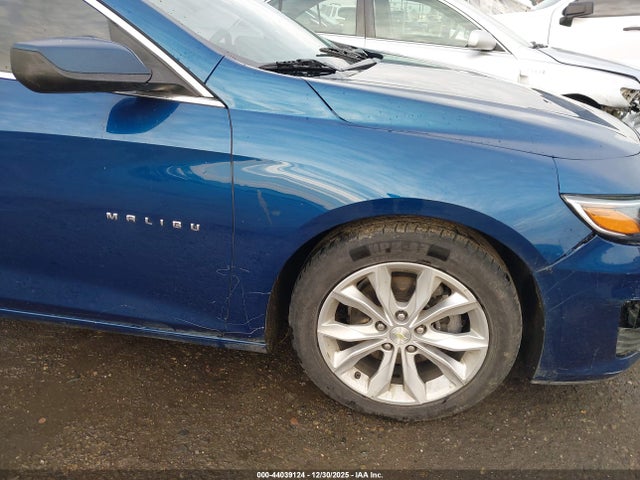 1G1ZD5ST1KF167556 Chevrolet MALIBU LT