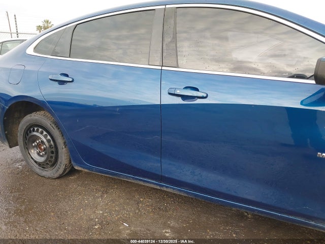 1G1ZD5ST1KF167556 Chevrolet MALIBU LT