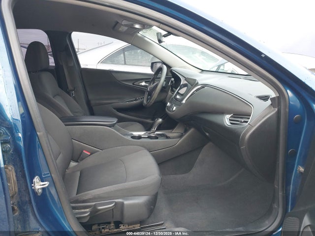 1G1ZD5ST1KF167556 Chevrolet MALIBU LT