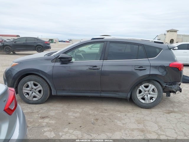 Toyota RAV4 LE 2015 JTMBFREV3FJ028281 Image 15