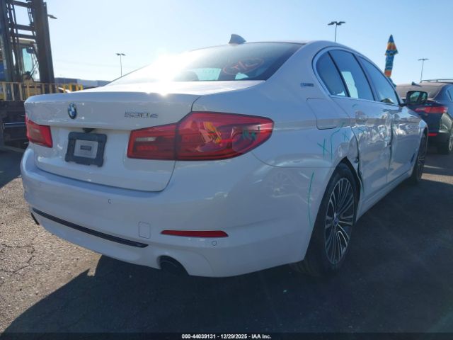 2019 BMW 530E WBAJA9C58KB388709 Photo 3