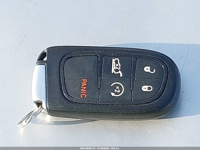 1C4PJMCS8FW642035 Jeep Cherokee Latitude