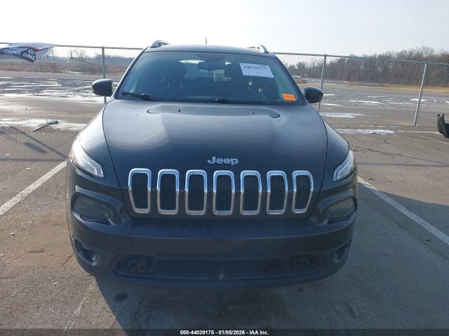 1C4PJMCS8FW642035 Jeep Cherokee Latitude