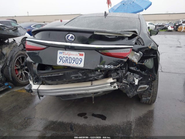 Lexus ES 300H 2021 58ADA1C11MU006403 Image 30
