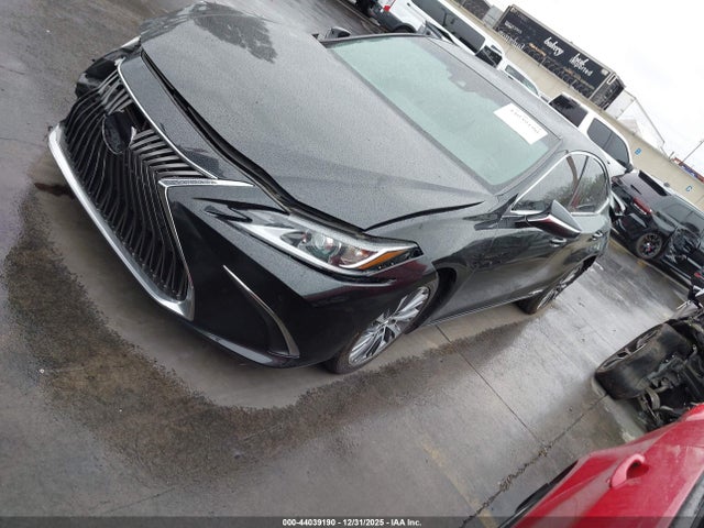 Lexus ES 300H 2021 58ADA1C11MU006403 Image 15