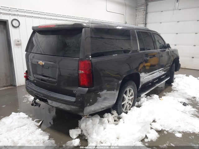 Chevrolet Suburban Lt 2017 1GNSCHKC5HR372499 Image 4