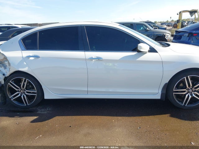 1HGCR2F1XHA022285 Honda Accord Sport Se