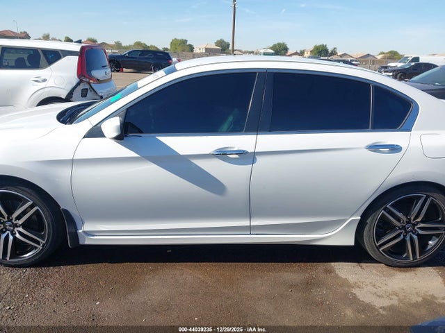 1HGCR2F1XHA022285 Honda Accord Sport Se