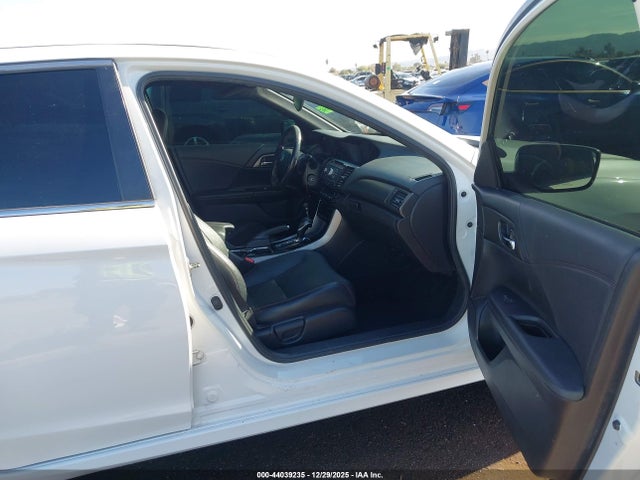 1HGCR2F1XHA022285 Honda Accord Sport Se