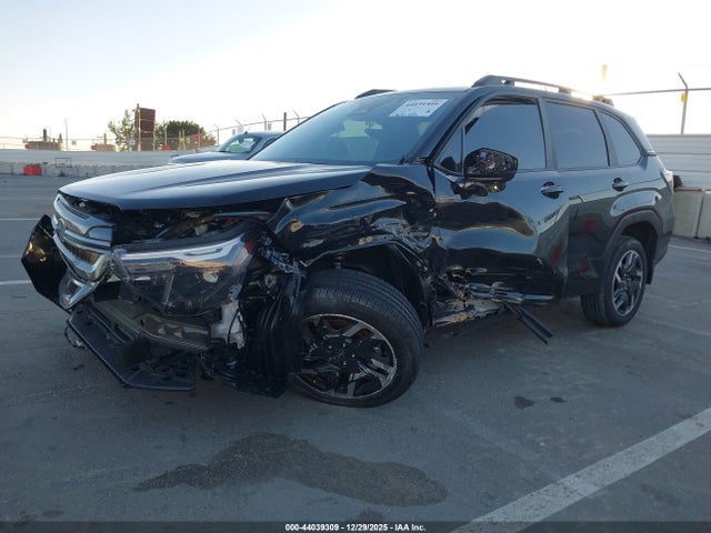 Subaru Forester Premium Hybrid 2025 JF2SLSED1SH423702 Image 2