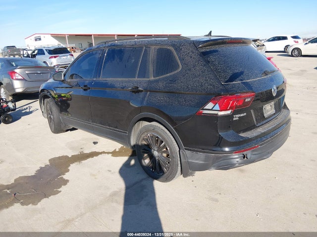 3VV3B7AX3KM100171 Volkswagen Tiguan