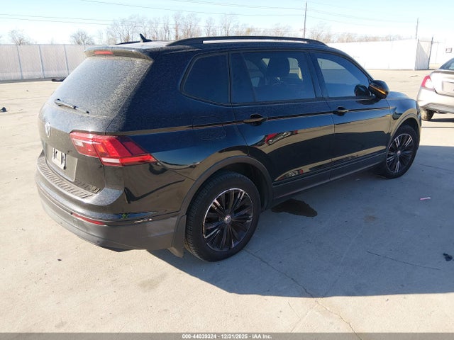 3VV3B7AX3KM100171 Volkswagen Tiguan