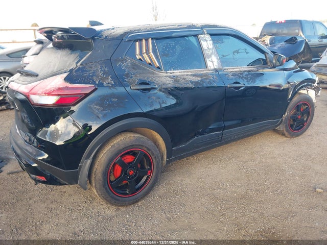 3N1CP5BV0SL477728 Nissan Kicks Play S