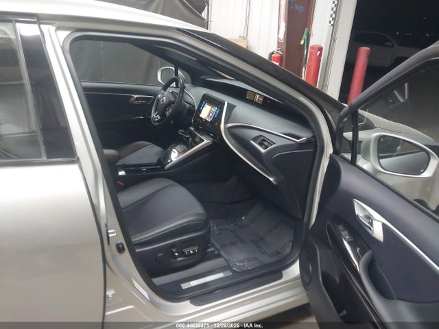 Toyota Mirai 2017 JTDBVRBD9HA003452 Image 5
