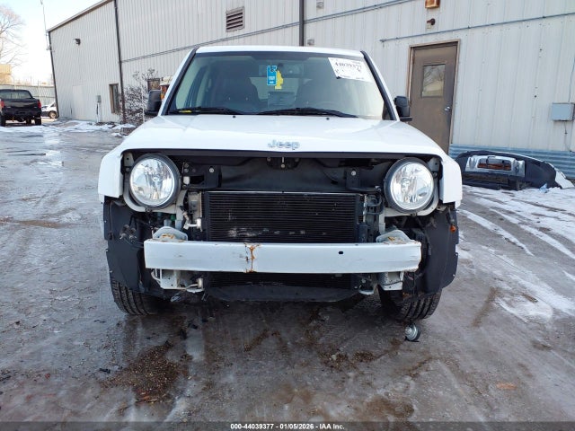 1C4NJRFB8HD100657 Jeep Patriot High Altitude 4x4