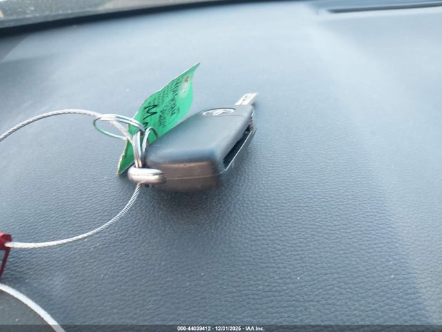 2T3G1RFV1LW088429 Toyota RAV4 LE