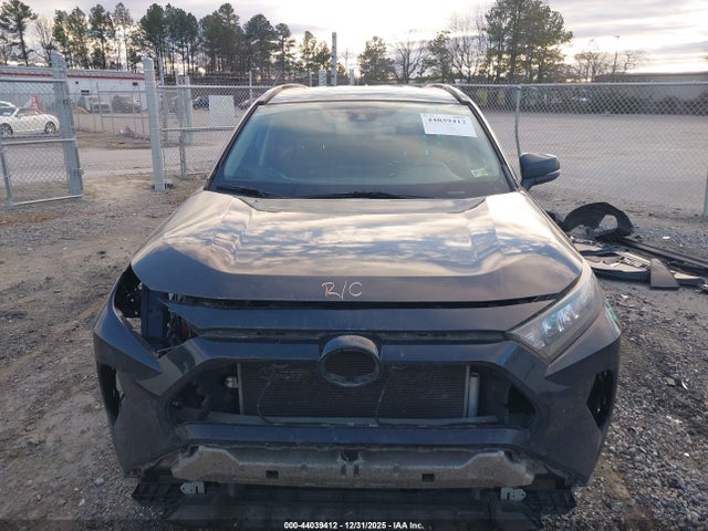 2T3G1RFV1LW088429 Toyota RAV4 LE