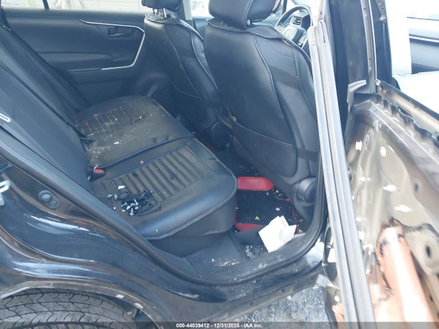 2T3G1RFV1LW088429 Toyota RAV4 LE