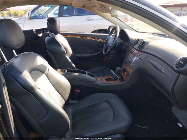 2007 MERCEDES-BENZ CLK 550 WDBTK72FX7T076267 Photo 4