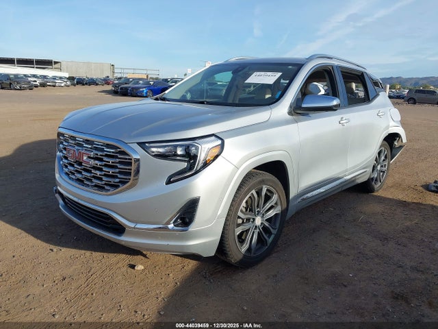 GMC Terrain Denali 2018 3GKALSEX1JL298922 Image 2