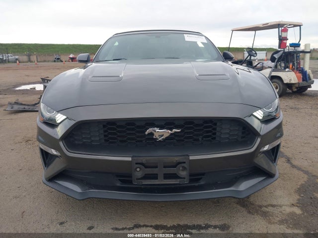 1FATP8UH2J5176873 Ford Mustang Ecoboost Premium