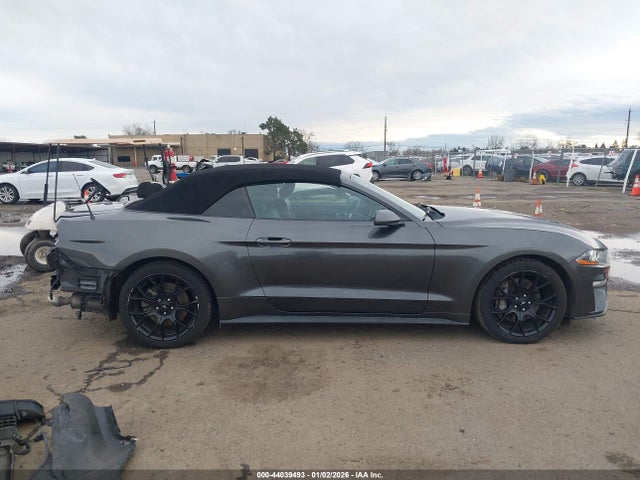 1FATP8UH2J5176873 Ford Mustang Ecoboost Premium