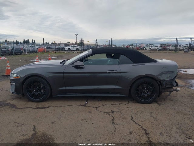 1FATP8UH2J5176873 Ford Mustang Ecoboost Premium