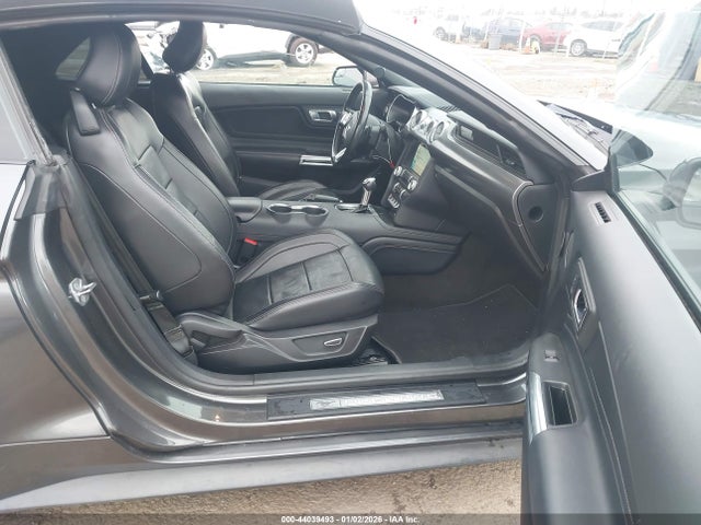 1FATP8UH2J5176873 Ford Mustang Ecoboost Premium