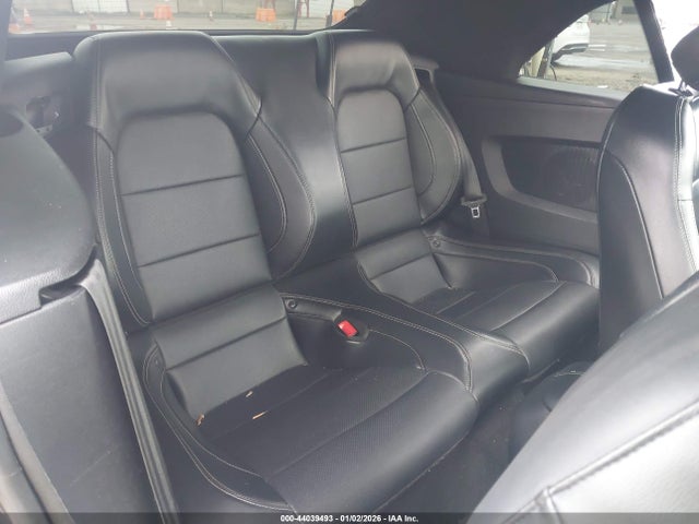 1FATP8UH2J5176873 Ford Mustang Ecoboost Premium