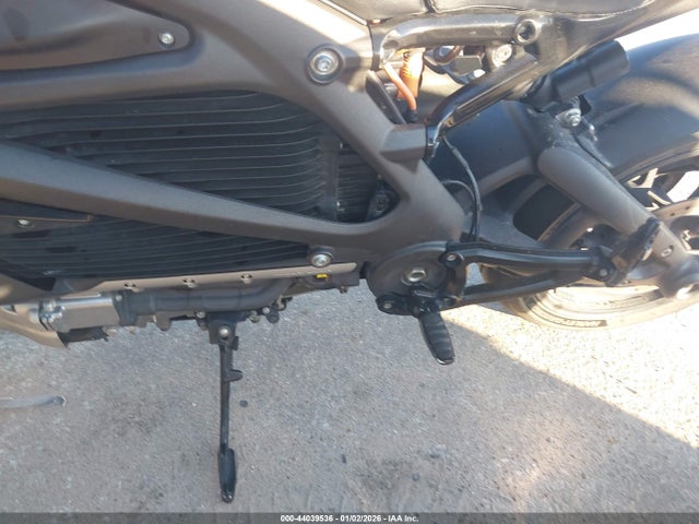 2020 HARLEY-DAVIDSON ELW 1HD2XAEB2LB801623 Photo 8