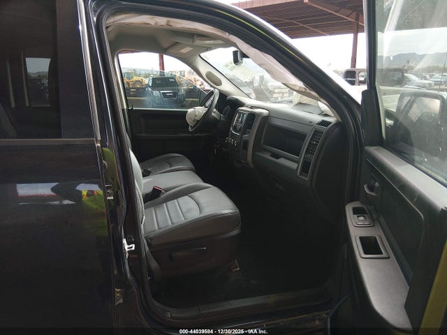Auction sale of the 2018 Ram 1500 Express  4x4 6'4 Box, vin: 1C6RR7FG3JS332151, lot number: 44039584