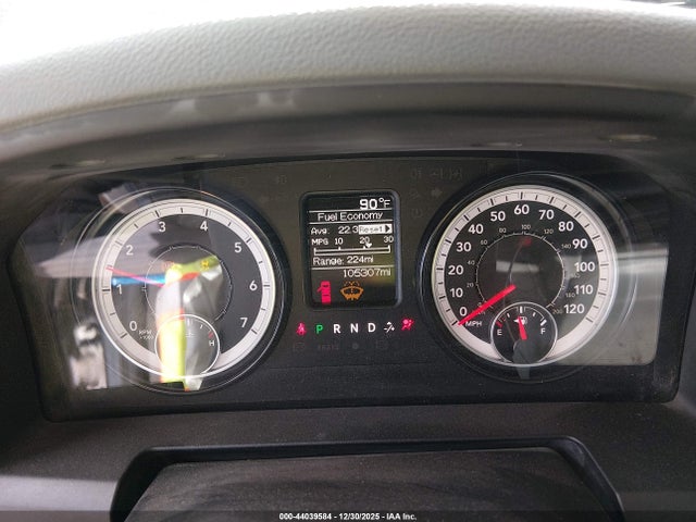 Auction sale of the 2018 Ram 1500 Express  4x4 6'4 Box, vin: 1C6RR7FG3JS332151, lot number: 44039584