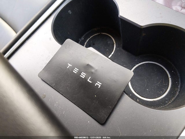 Продаж на аукціоні авто 2023 Tesla Model Y Awd/long Range Dual Motor All-wheel Drive, vin: 7SAYGDEE2PF617764, номер лоту: 44039613