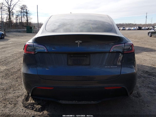 Продаж на аукціоні авто 2023 Tesla Model Y Awd/long Range Dual Motor All-wheel Drive, vin: 7SAYGDEE2PF617764, номер лоту: 44039613