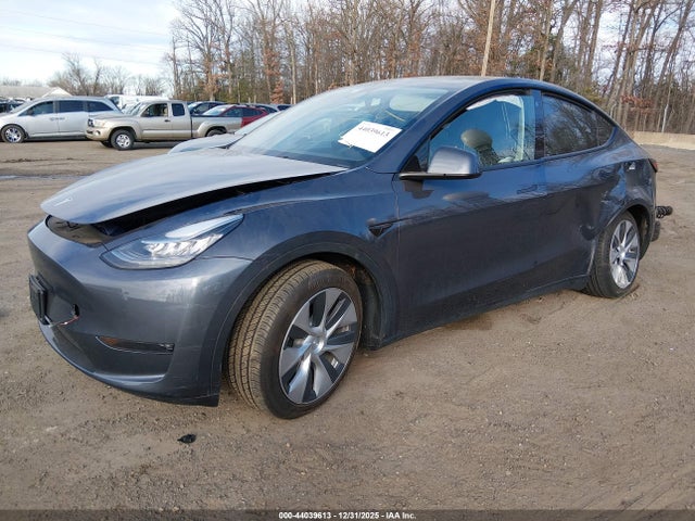 Продаж на аукціоні авто 2023 Tesla Model Y Awd/long Range Dual Motor All-wheel Drive, vin: 7SAYGDEE2PF617764, номер лоту: 44039613