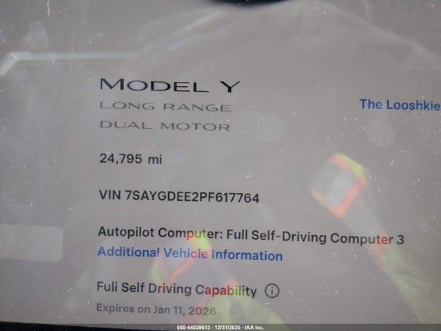 Продаж на аукціоні авто 2023 Tesla Model Y Awd/long Range Dual Motor All-wheel Drive, vin: 7SAYGDEE2PF617764, номер лоту: 44039613