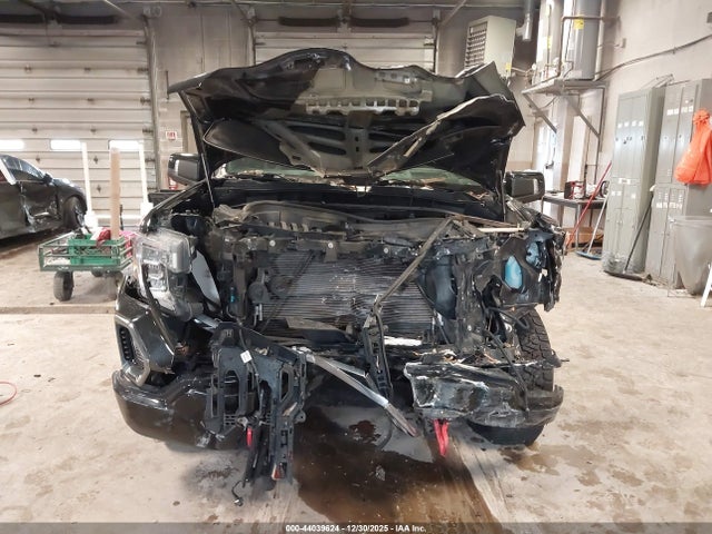 Продажа на аукционе авто 2019 Gmc Sierra 1500 At4, vin: 3GTP9EEL9KG262229, номер лота: 44039624