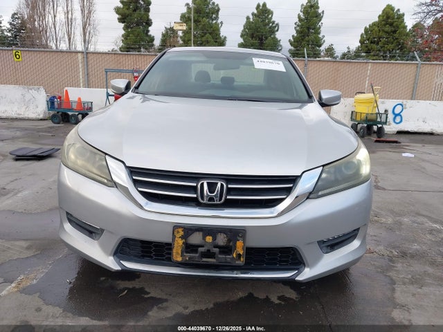 Aukcja sprzedaży 2015 Honda Accord Lx, vin: 1HGCR2F3XFA023435, numer aukcji: 44039670